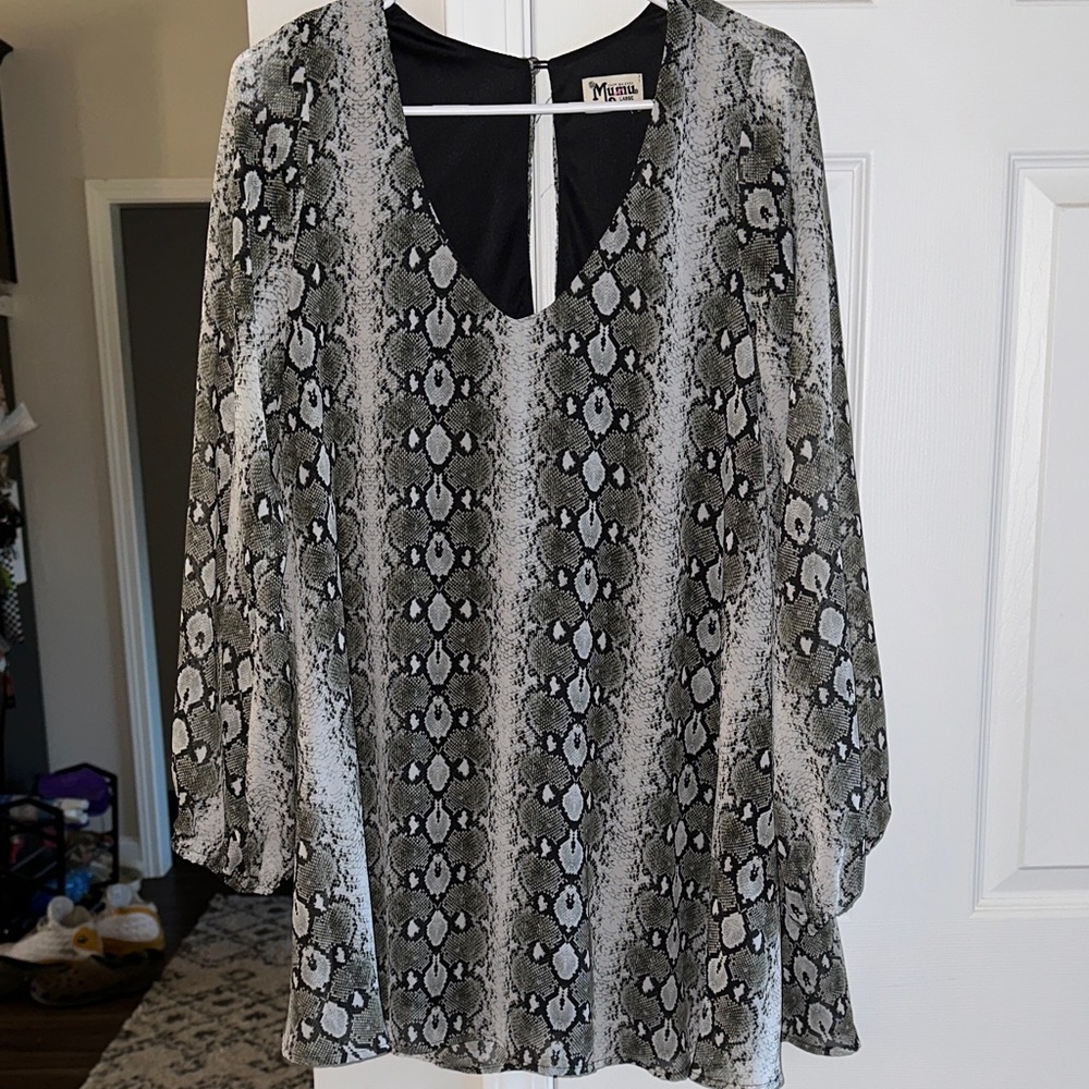 Show Me Your MuMu Monochrome Snake Print Tunic